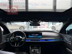 بي ام دبليو الفئة 7